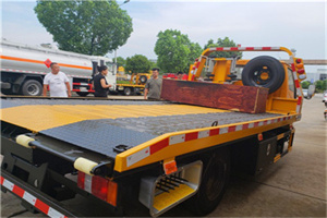 文圣附近拖车电话号码服务